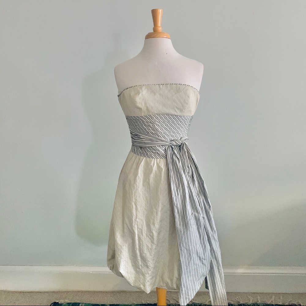 BCBG MaxAzria Cream & Blue Striped Dress Sz 2